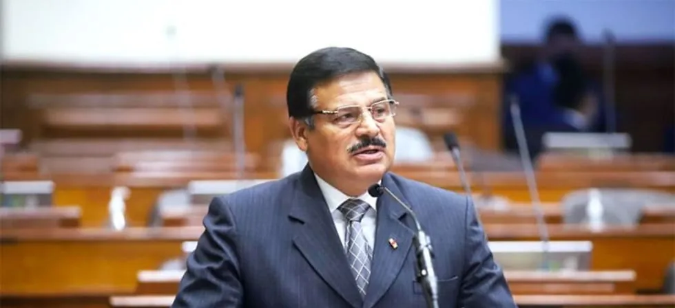 Senador Daniel Barragán afirma que Obras está dispuesto a apoyar incluir más temas en facultades