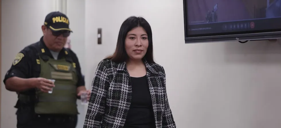Betssy Chávez salió del Perú tras recibir salvoconducto, informó Cancillería