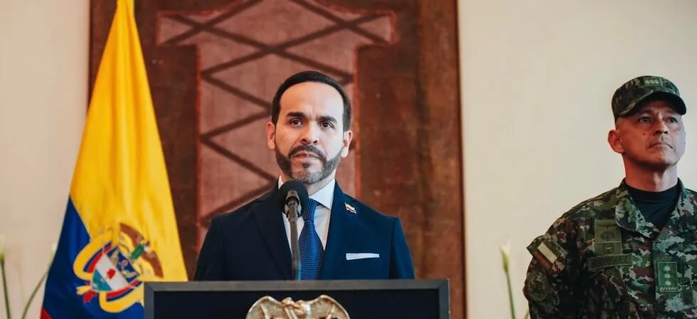 Presidente de Colombia ordena deportaciones de migrantes irregulares