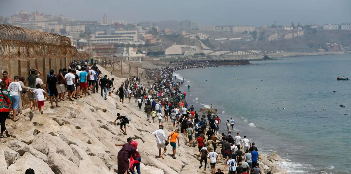 La ola de migrantes a España: ¿Qué pasó en la frontera con Marruecos?