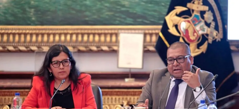 Delegación de facultades: Diputados de Renovación Popular presentan observaciones a Comisión de Constitución sobre audiencia ciudadana