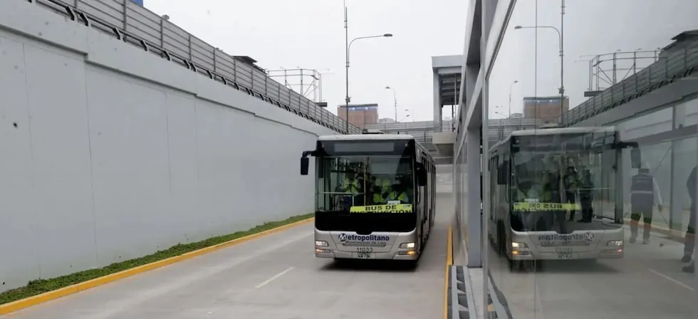 Metropolitano inicia pruebas en nuevo tramo de la Vía Expresa Grau que conectará con la Línea 1 del Metro de Lima