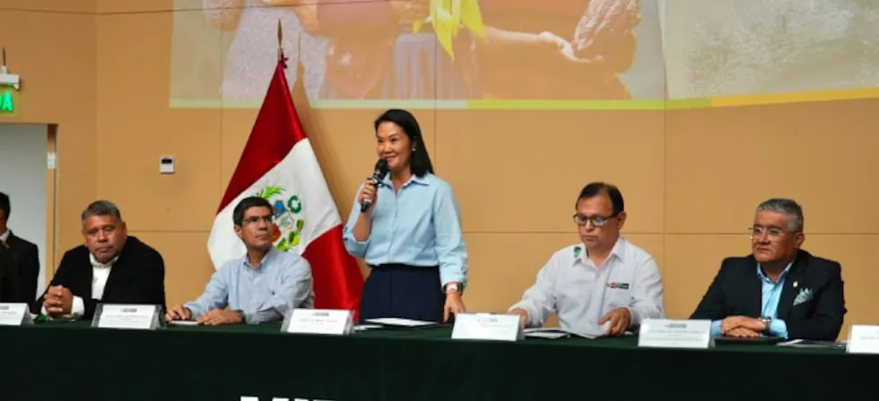 Keiko Fujimori anunció S/800 millones para enfrentar lluvias y sequías por El Niño