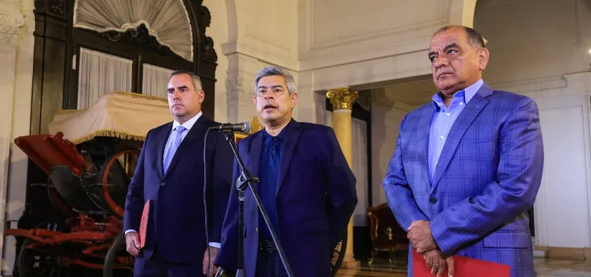Juntos por el Perú pide citar a premier y ministros del Interior y Defensa para que respondan por inseguridad ciudadana