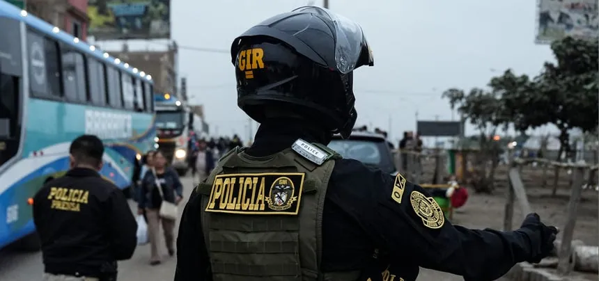 Ucayali: detienen a dos ciudadanos brasileños con armas, y más de 3 mil municiones y cargamento de droga