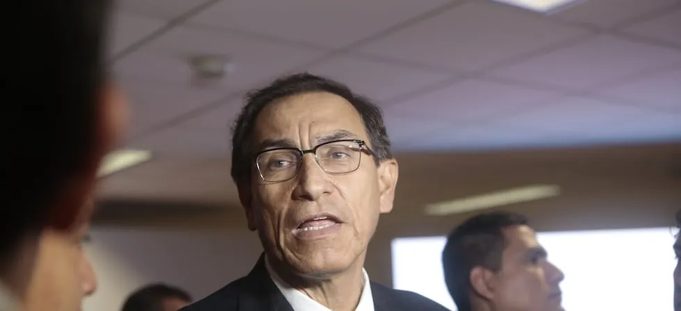Martín Vizcarra es trasladado de emergencia a hospital de Ate e ingresa a UCI