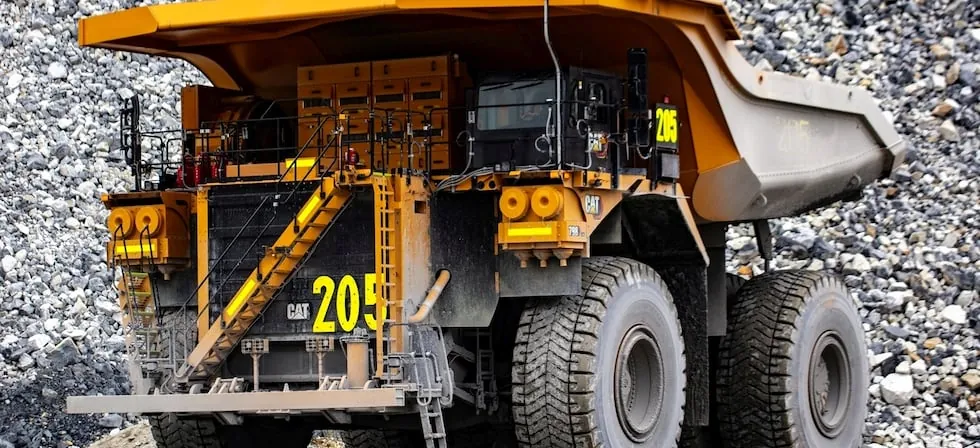 Antamina expande flota de gran minería con compra de camiones y servicios a Ferreyros