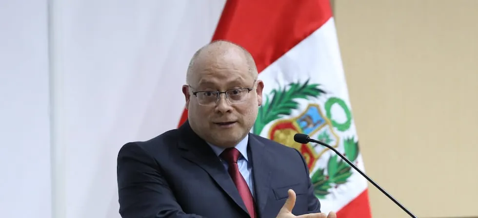 Pedro Hernández jura como nuevo presidente del Tribunal Constitucional