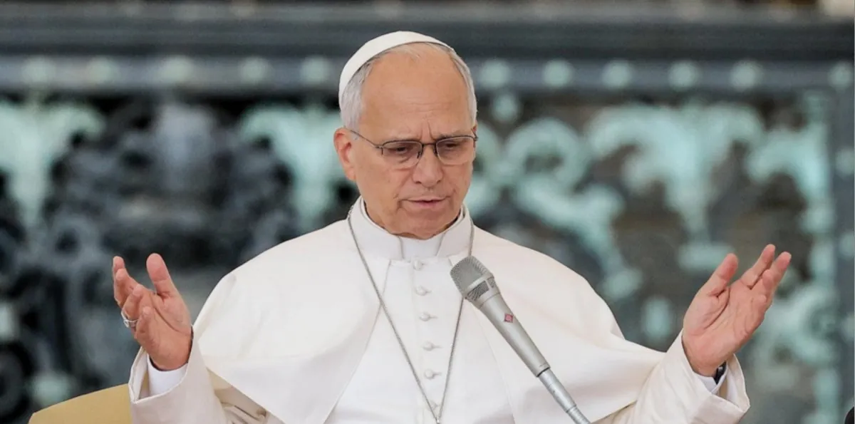 El papa León XIV ha sido operado de un adenocarcinoma pulmonar, informó el Vaticano