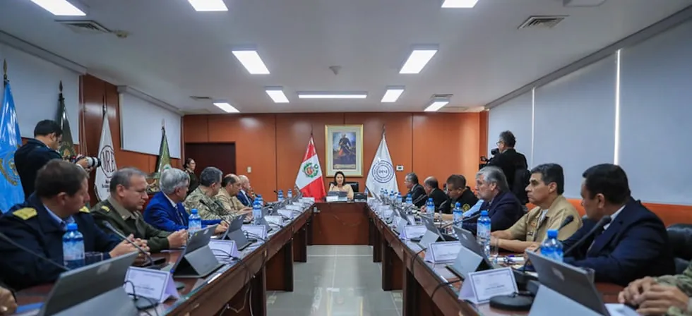 Presidenta Keiko Fujimori lideró primer Consejo de Inteligencia Nacional