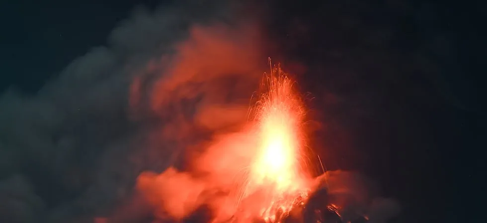 Guatemala declara alerta de “peligro” por erupción del volcán de Fuego
