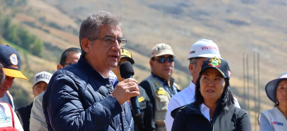 Ministro Sheput anuncia “auditoría profunda” en EsSalud y no descarta declararlo en emergencia