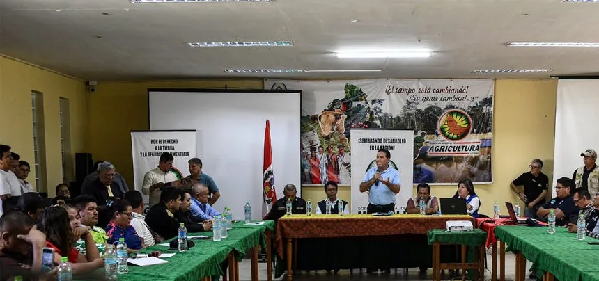 Transportistas mantendrán paro indefinido tras no llegar a acuerdos con el Gobierno Regional de Ucayali