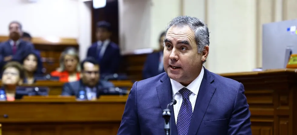 Ministro de Defensa informa que sismo en Ayacucho dejó 3 heridos y 22 viviendas y 6 colegios afectados