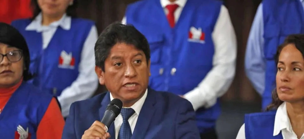 Josué Gutiérrez ofrece disculpas por sus declaraciones sobre un eventual cierre del Congreso