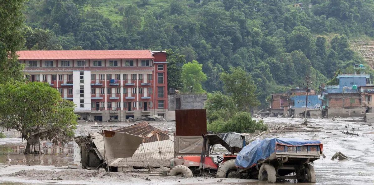 Tragedia en Nepal: elevan a más de 1 900 los desaparecidos por la riada tras sumar 933 trabajadores