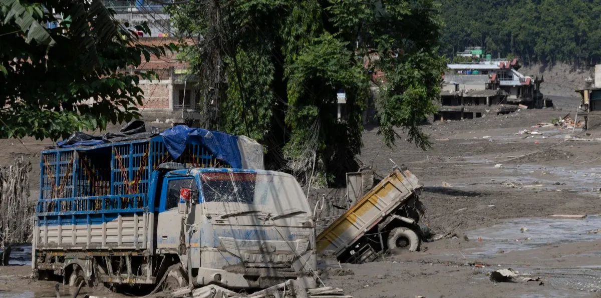Nepal eleva a 162 los muertos y busca a más de 500 desaparecidos por la riada del Himalaya