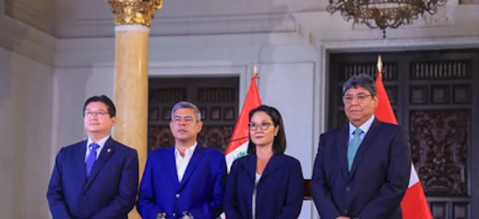 Datum: Aprobación de Keiko Fujimori cayó 18 puntos en septiembre