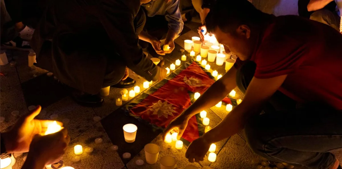 Nepal y China sitúan en 1 384 los muertos doce días después de las devastadoras riadas