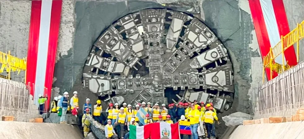 Tuneladora “Micaela” llega a estación Morales Duárez y avanza hacia el cierre de la excavación del primer metro subterráneo