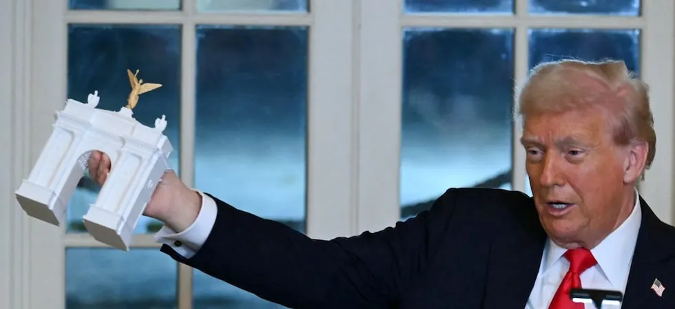 Trump iniciará en dos semanas la construcción de un arco de triunfo en Washington