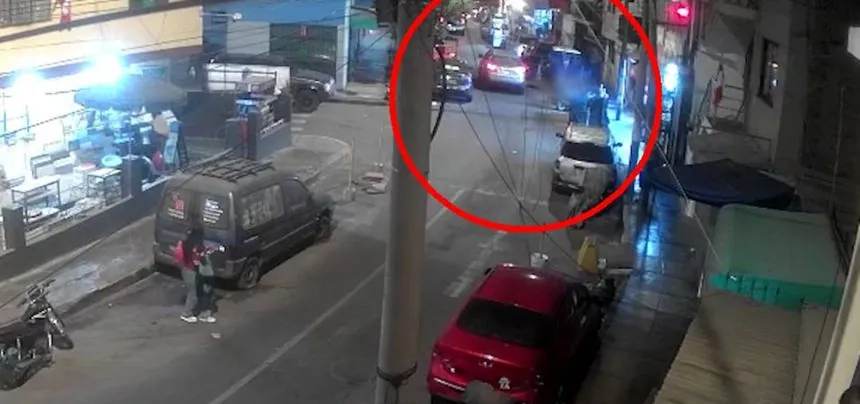 Surquillo: cámaras de seguridad captaron asesinato de tres ciudadanos venezolanos afuera de una barbería
